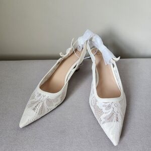 Women's Ivory Lace Pointed Slingback Flats